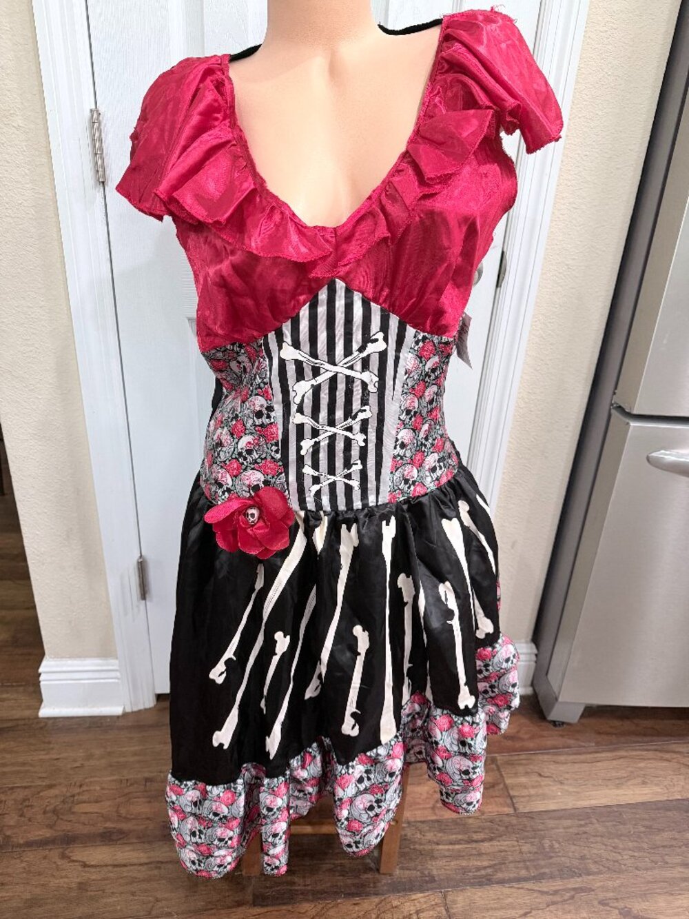Women’s L 12-14 Day of the Dead Sugar Skull Skeleton Halloween Costume Dress